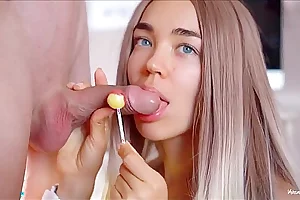 Petite Lollipop Sucking Cock Finish Ejaculant